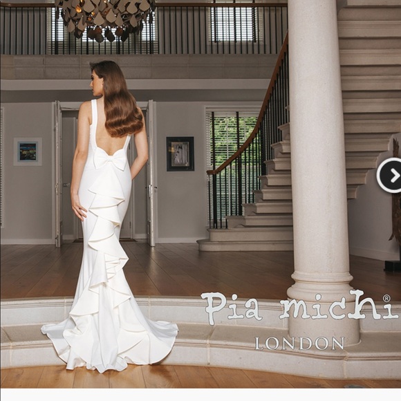 Stunning London pia michi dress.Style number 1781 - Picture 4 of 4